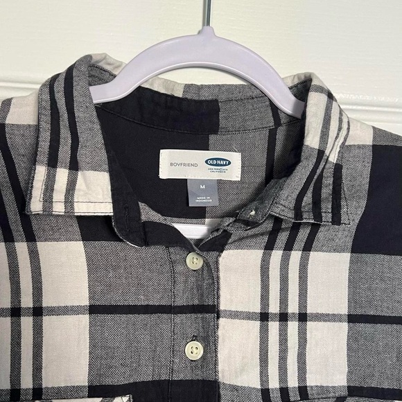 Navy blue and white plaid boyfriend flannel - Picture 3 of 3